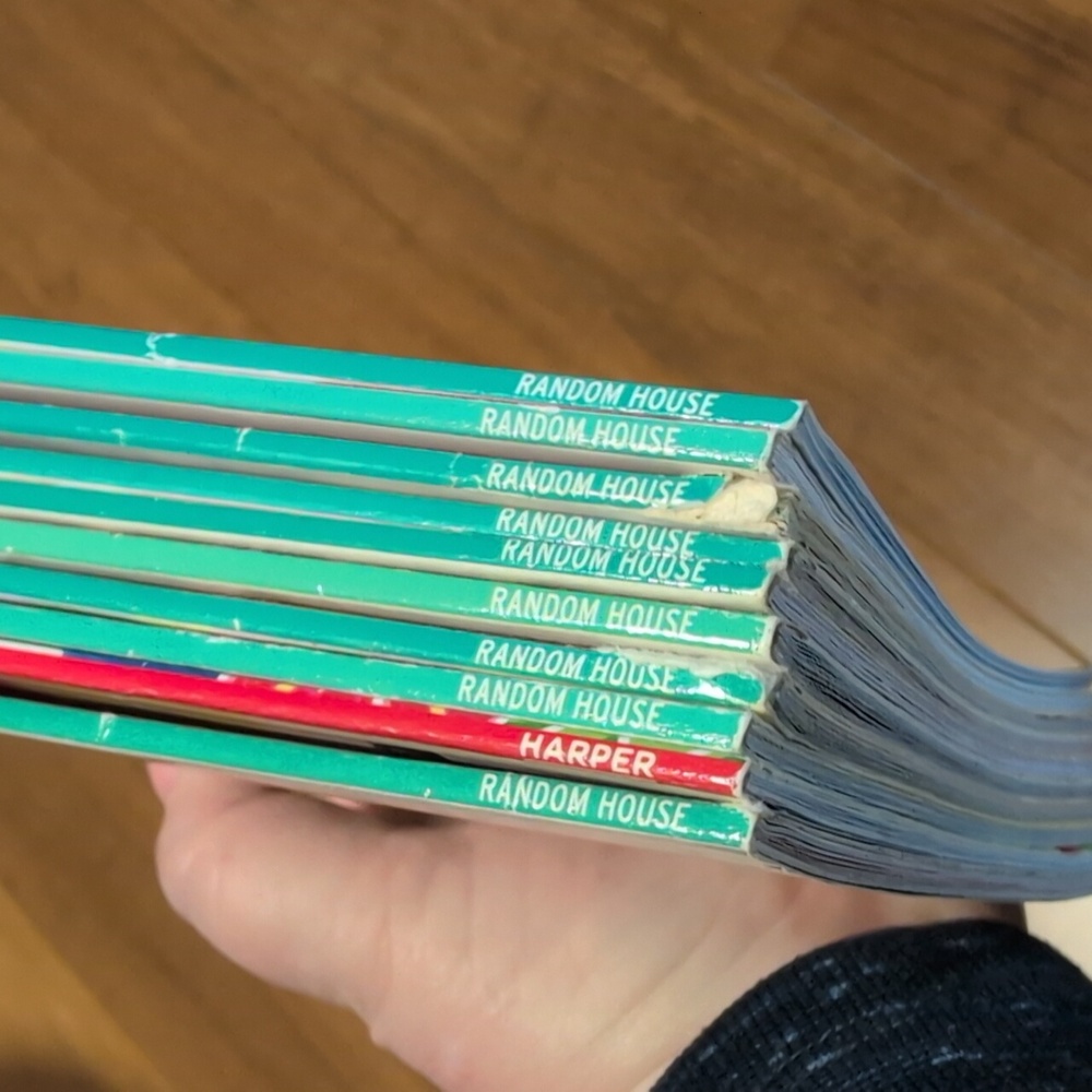 Step Into Reading Level 2 Bundle of 10 Books Disney Barbie Pixar - Picture 6 of 6